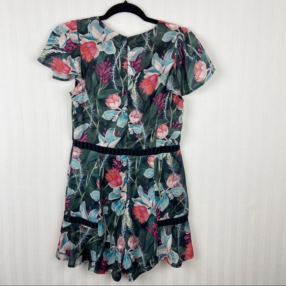 Sexy Floral MINKPINK V Neck Romper Small - Picture 8 of 8